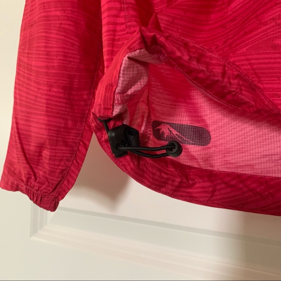 Asics Packable Jacket with Hood - size XS - Picture 12 of 15